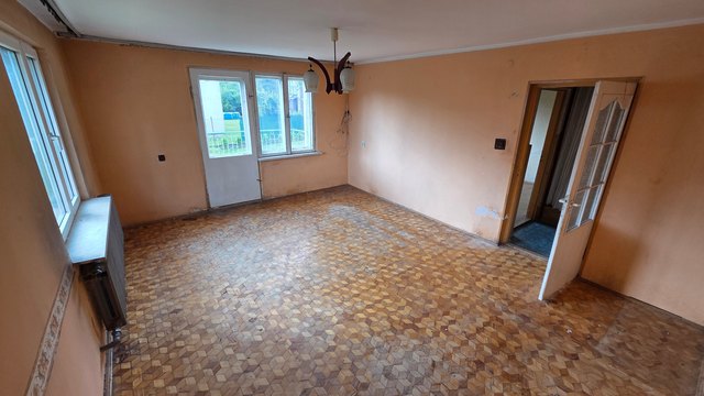 Parter domu 59 m² + ogród i 86 m² pomieszczeń – Wapienica